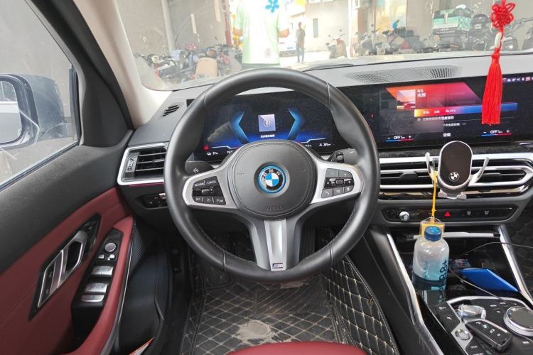 Used BMW i3 2022 eDrive 35 L Steering Wheel