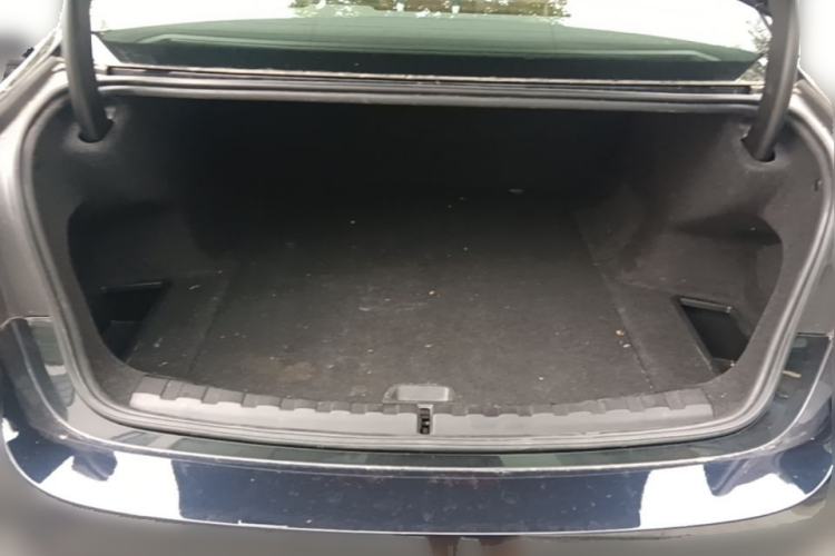 Used BMW i3 2022 eDrive 35 L Trunk