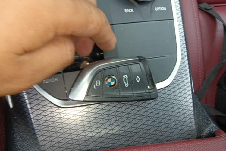 Used BMW i3 2022 eDrive 35 L Vehicle Key