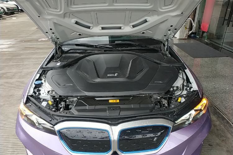 Used BMW i3 2022 eDrive 35 L Engine Bay