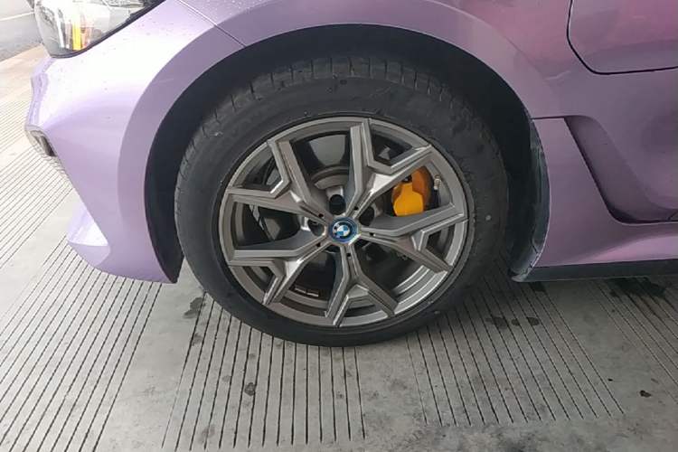 Used BMW i3 2022 eDrive 35 L Left Front Wheel Hub