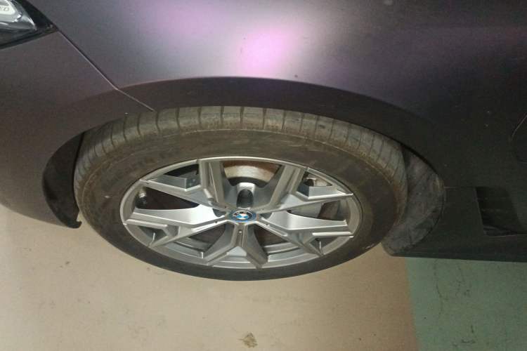 Used BMW i3 2022 eDrive 35 L Left Front Wheel Hub