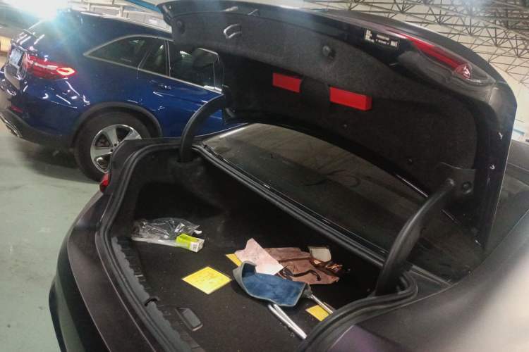 Used BMW i3 2022 eDrive 35 L Trunk
