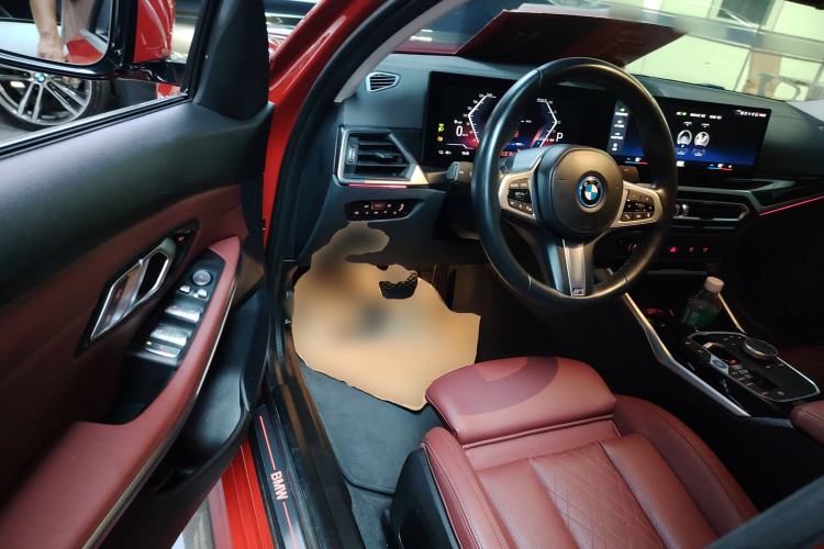 Used BMW i3 2022 eDrive 35 L Driver Seat