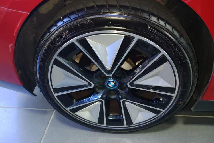Used BMW i3 2022 eDrive 35 L Exterior 5