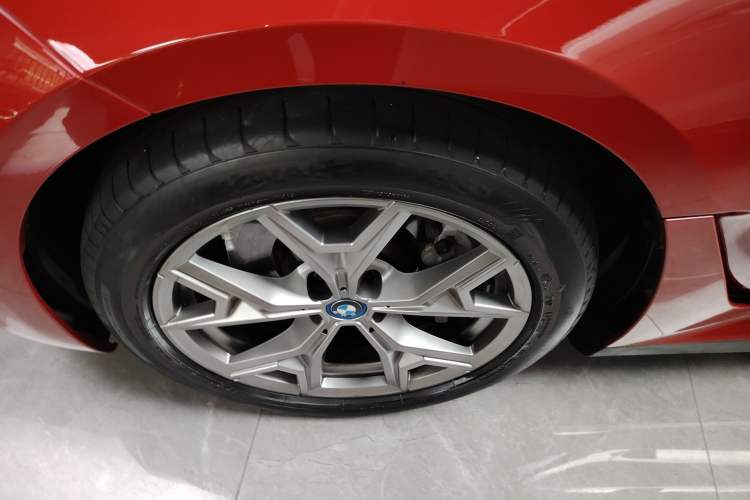 Used BMW i3 2022 eDrive 35 L Left Front Wheel Hub
