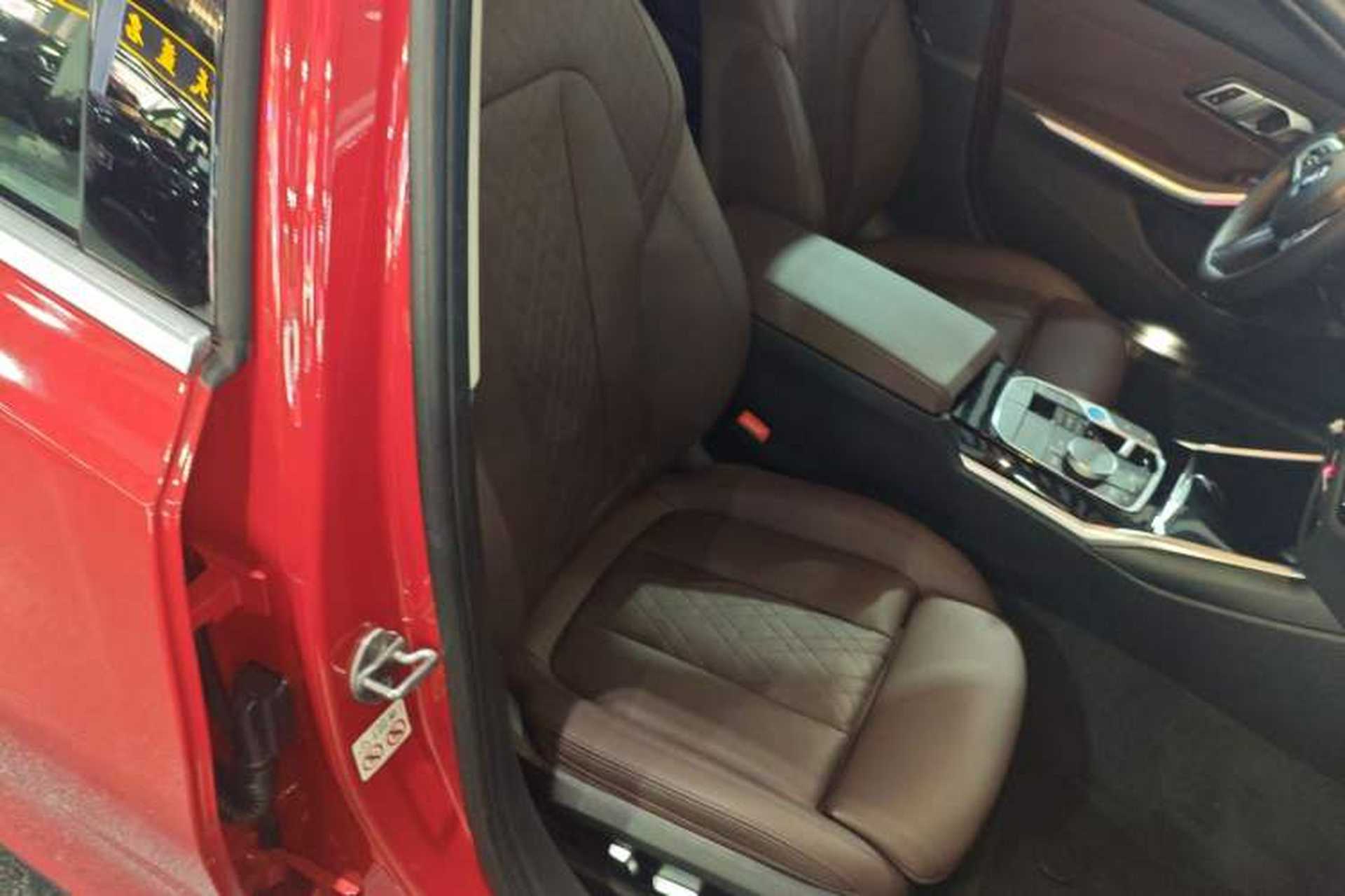 Used BMW i3 2022 eDrive 35 L Right Front Seat