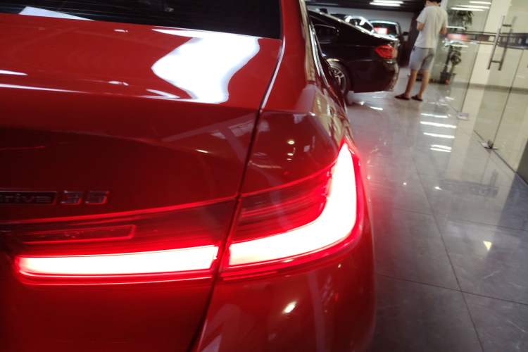 Used BMW i3 2022 eDrive 35 L Right Rear Taillight