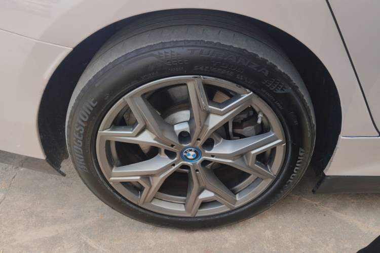 Used BMW i3 2022 eDrive 35 L Right Rear Wheel Hub