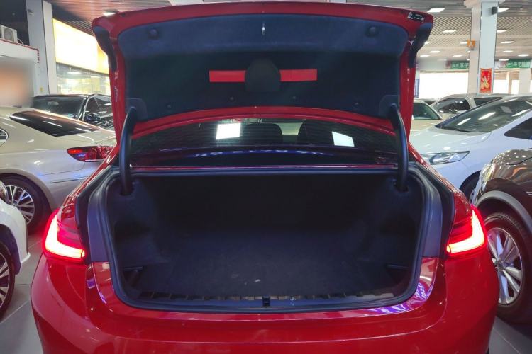 Used BMW i3 2022 eDrive 35 L Trunk