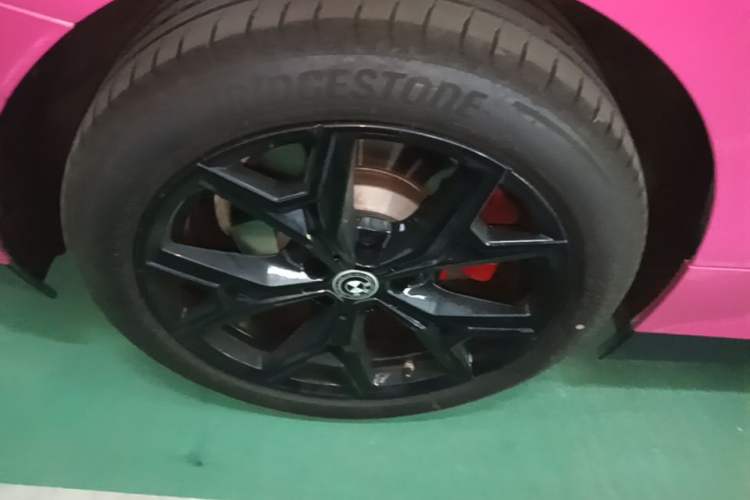 Used BMW i3 2022 eDrive 35 L Right Rear Wheel Hub