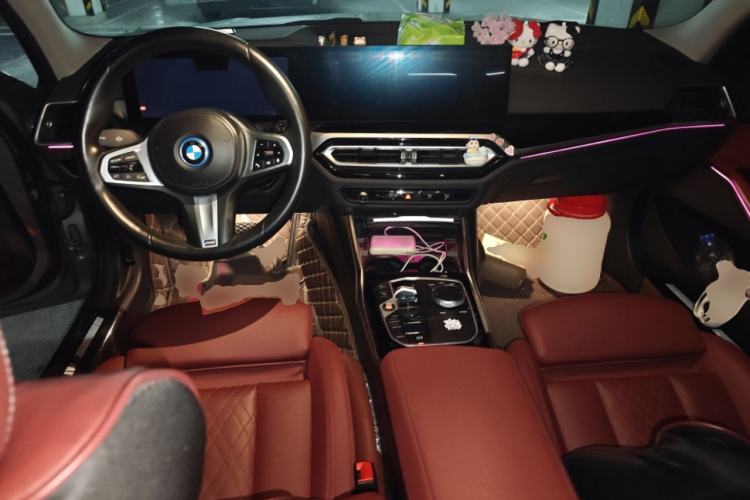 Used BMW i3 2022 eDrive 35 L Center Console
