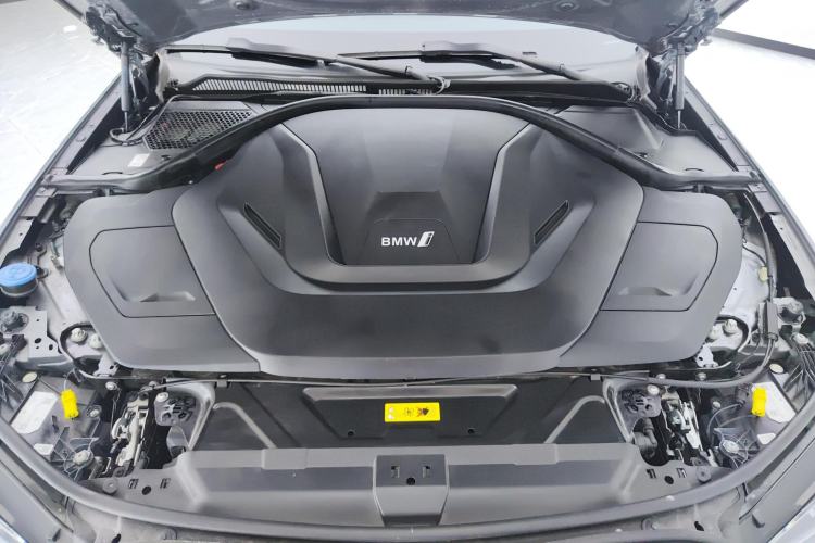 Used BMW i3 2022 eDrive 35 L Engine Bay
