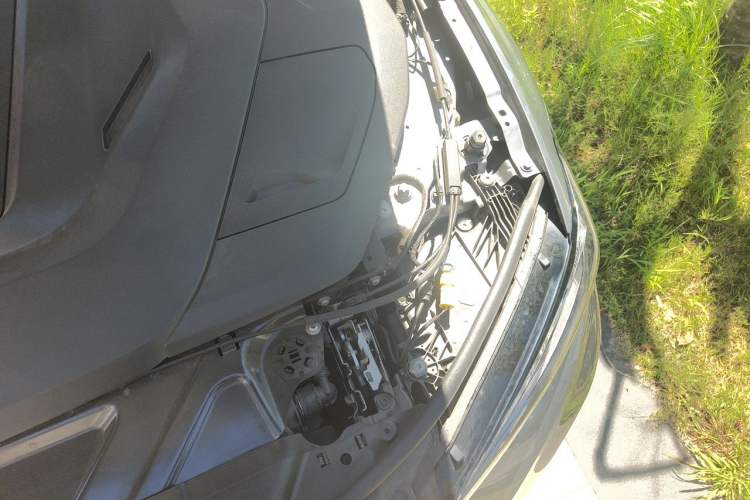 Used BMW i3 2022 eDrive 35 L Engine Bay Left