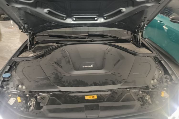Used BMW i3 2022 eDrive 35 L Engine Bay