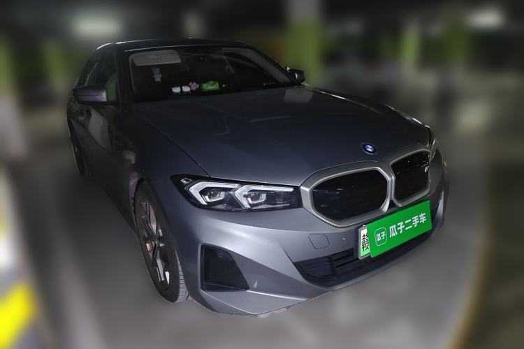 Used BMW i3 2022 eDrive 35 L Front Right 45 Deg