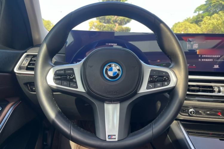 Used BMW i3 2022 eDrive 35 L Interior 2