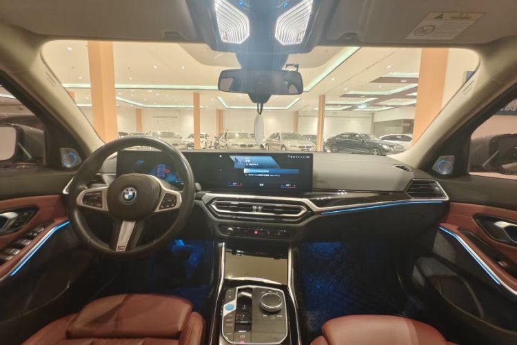 Used BMW i3 2022 eDrive 35 L Interior 2