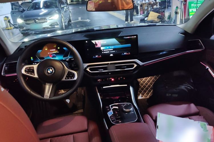 Used BMW i3 2022 eDrive 35 L Interior 2