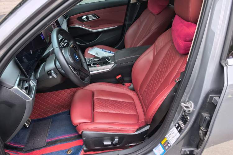 Used BMW i3 2022 eDrive 35 L Left Front Seat