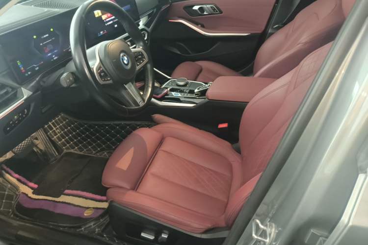 Used BMW i3 2022 eDrive 35 L Left Front Seat