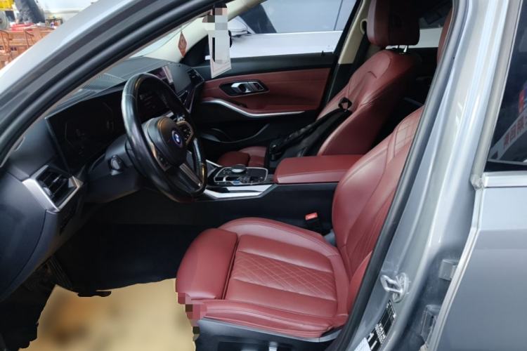 Used BMW i3 2022 eDrive 35 L Left Front Seat