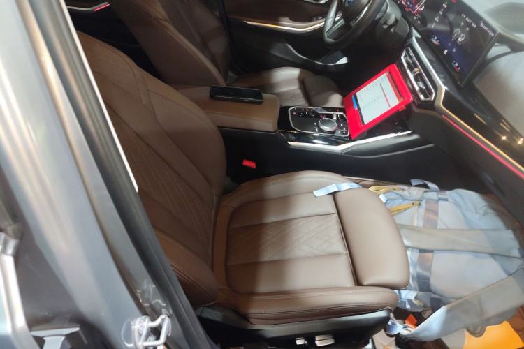 Used BMW i3 2022 eDrive 35 L Right Front Seat