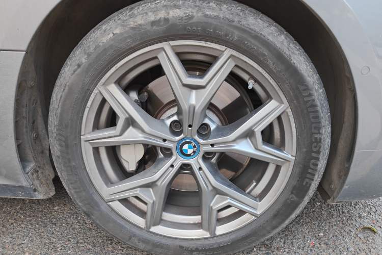 Used BMW i3 2022 eDrive 35 L Right Front Wheel Hub