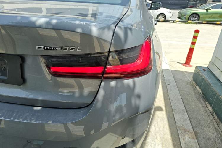Used BMW i3 2022 eDrive 35 L Right Rear Taillight
