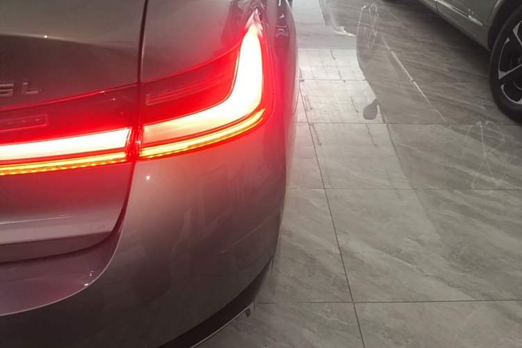 Used BMW i3 2022 eDrive 35 L Right Rear Taillight