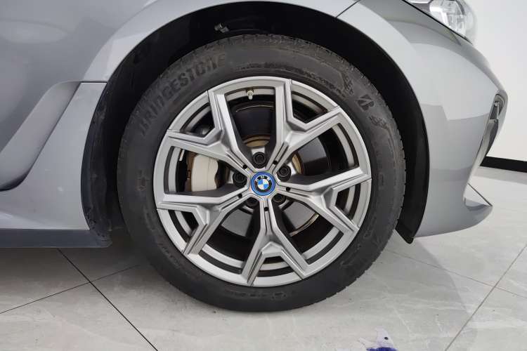 Used BMW i3 2022 eDrive 35 L Right Rear Wheel Hub