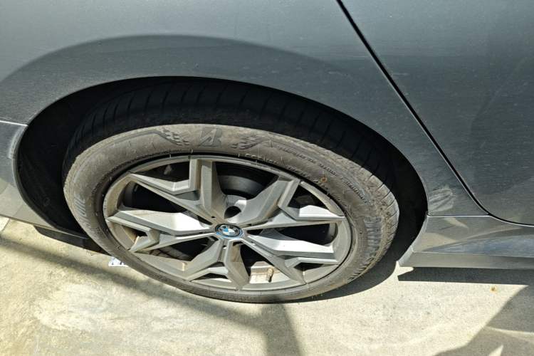 Used BMW i3 2022 eDrive 35 L Right Rear Wheel Hub