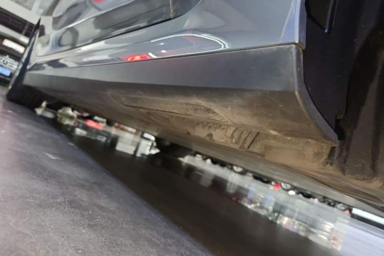 Used BMW i3 2022 eDrive 35 L Right Side Sill