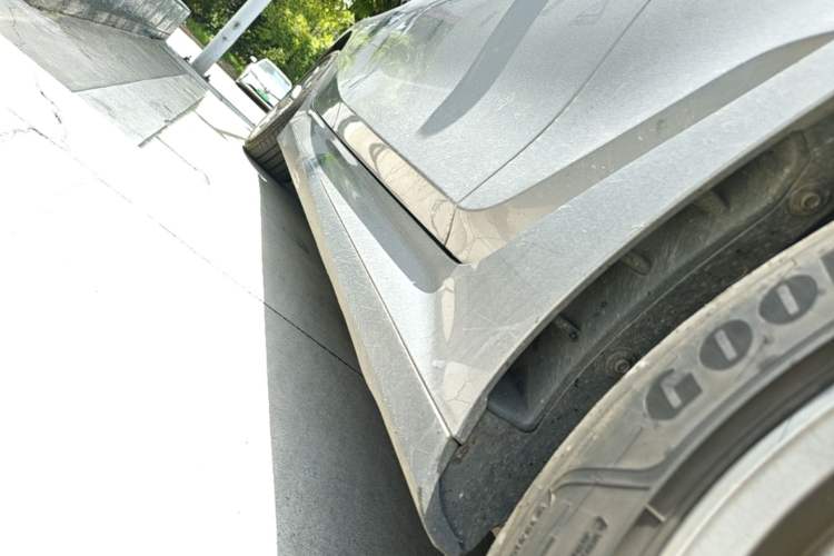 Used BMW i3 2022 eDrive 35 L Right Side Sill