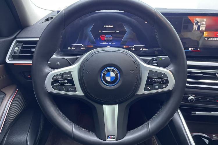 Used BMW i3 2022 eDrive 35 L Steering Wheel