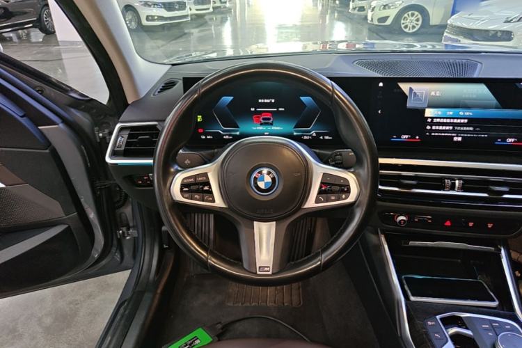 Used BMW i3 2022 eDrive 35 L Steering Wheel