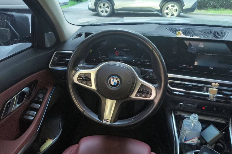 Used BMW i3 2022 eDrive 35 L Steering Wheel
