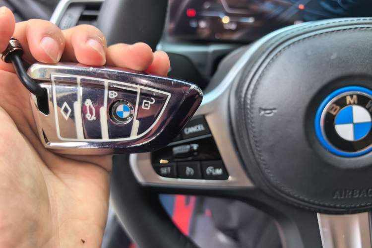 Used BMW i3 2022 eDrive 35 L Vehicle Key