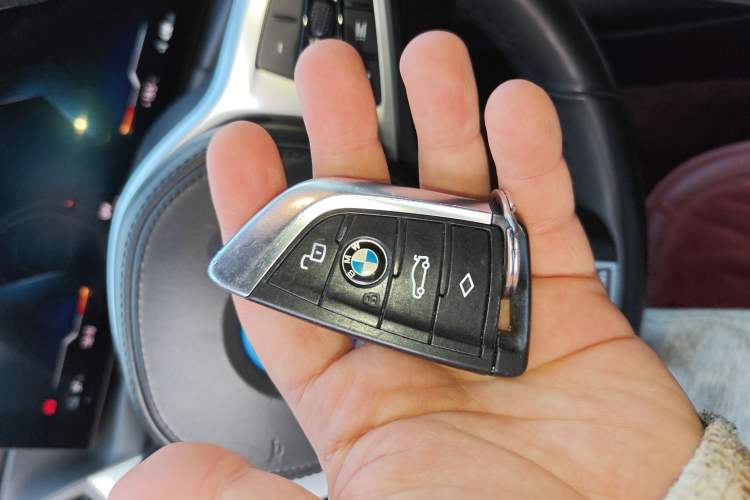 Used BMW i3 2022 eDrive 35 L Vehicle Key