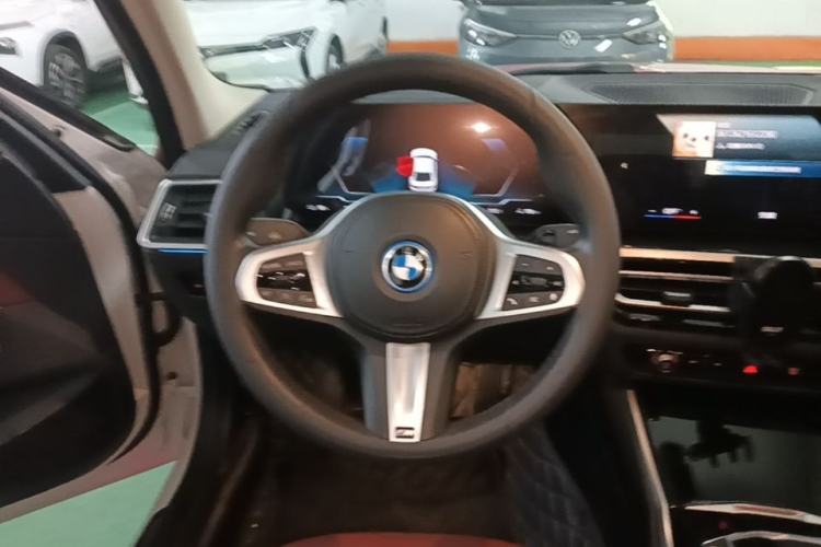 Used BMW i3 2022 eDrive 35 L Steering Wheel