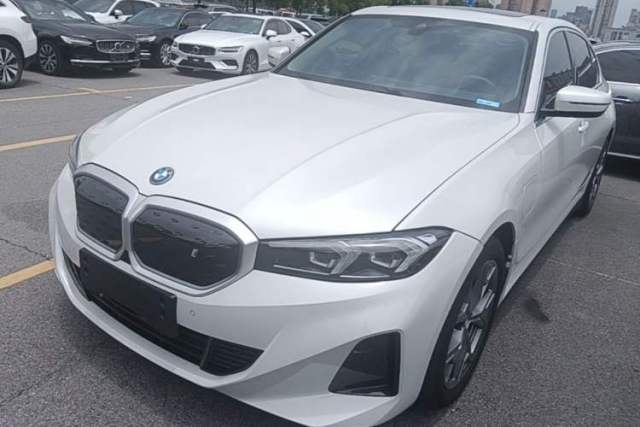 Ojetý BMW i3 2022 eDrive 35 L