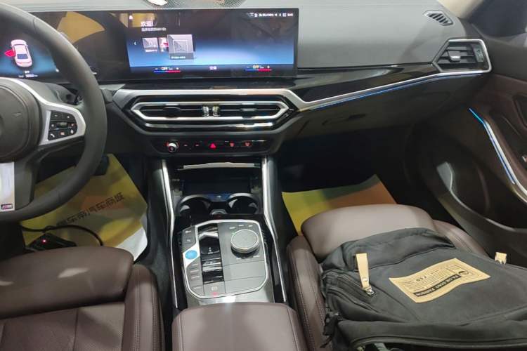 Used BMW i3 2022 eDrive 35 L Audio And AC Panel