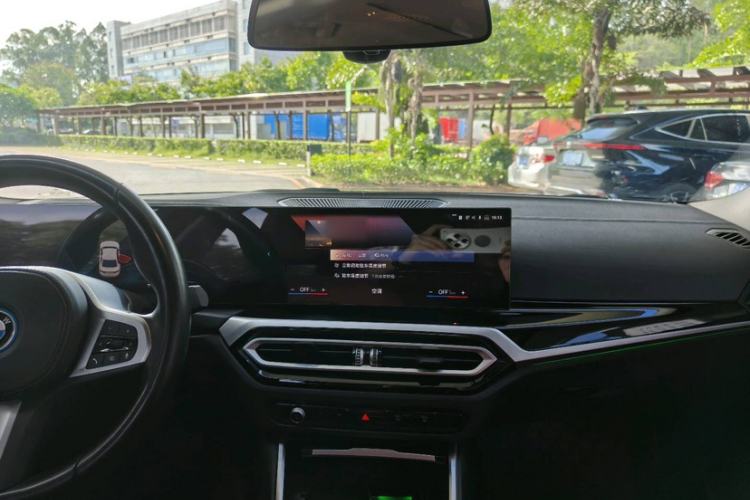 Used BMW i3 2022 eDrive 35 L Audio And AC Panel
