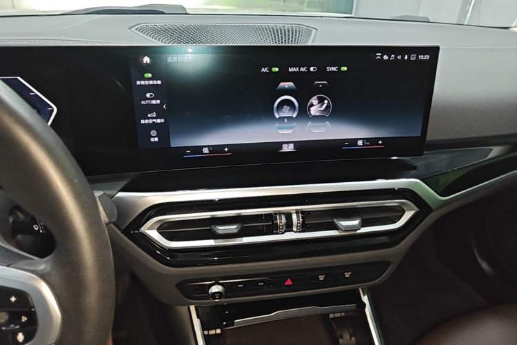 Used BMW i3 2022 eDrive 35 L Audio And AC Panel