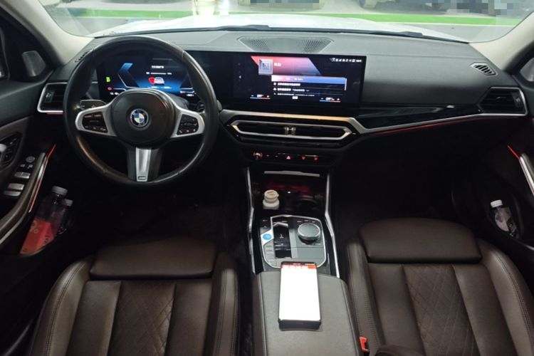 Used BMW i3 2022 eDrive 35 L Center Console