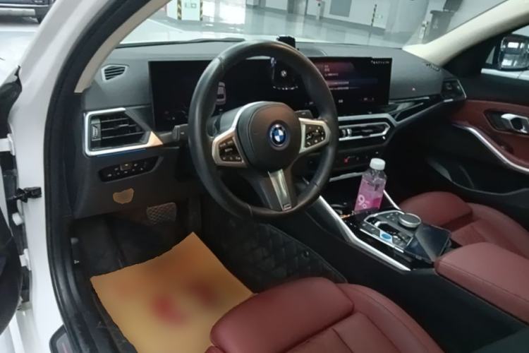 Used BMW i3 2022 eDrive 35 L Center Console