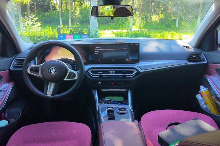 Used BMW i3 2022 eDrive 35 L Center Console