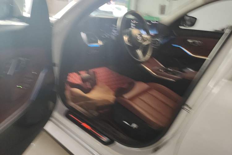Used BMW i3 2022 eDrive 35 L Driver Seat