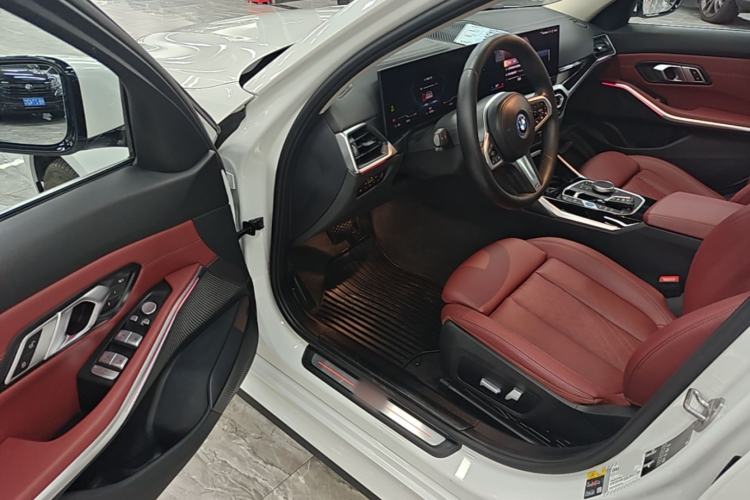Used BMW i3 2022 eDrive 35 L Driver Seat