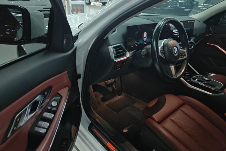 Used BMW i3 2022 eDrive 35 L Driver Seat